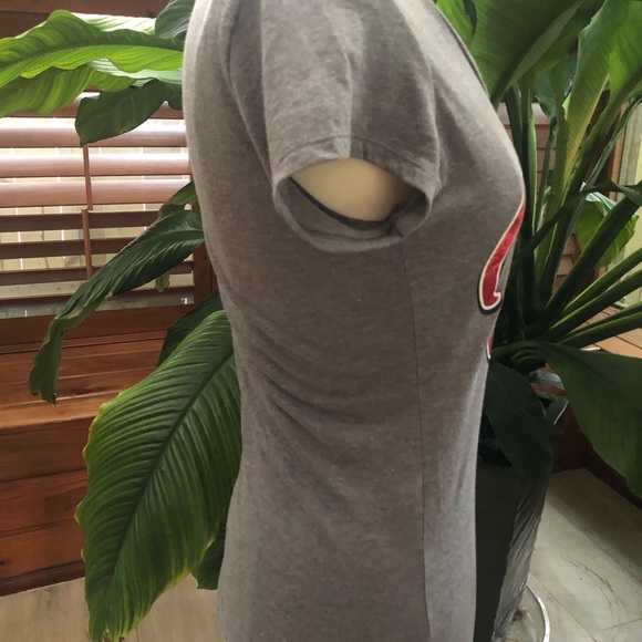 🔥Miami Heat Gray 5th & Ocean T-Shirt - Picture 3 of 8